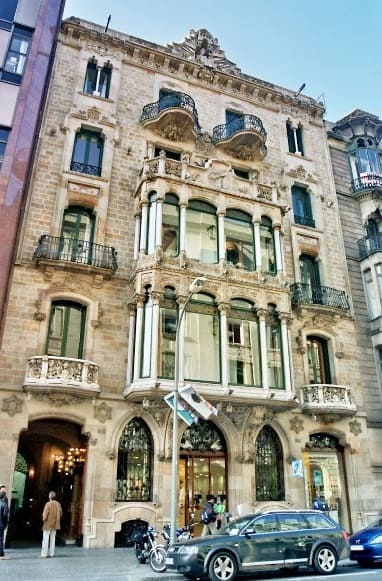 La facciata di Casa Berenguer.
