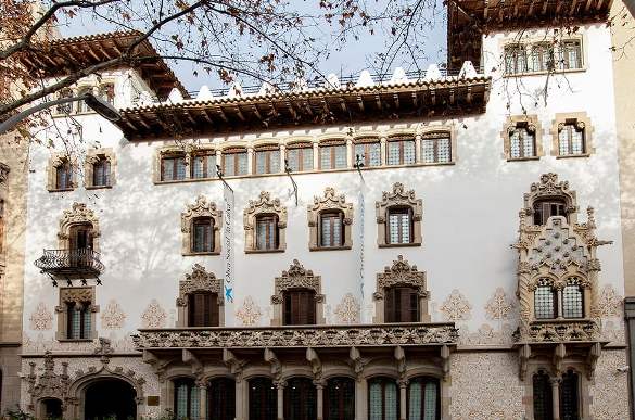 La facciata del Palau Macaya a Barcellona.