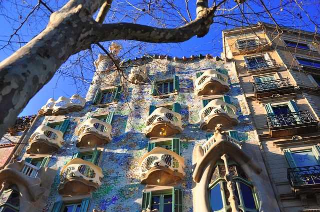 barcellona in poche ore: casa batllò